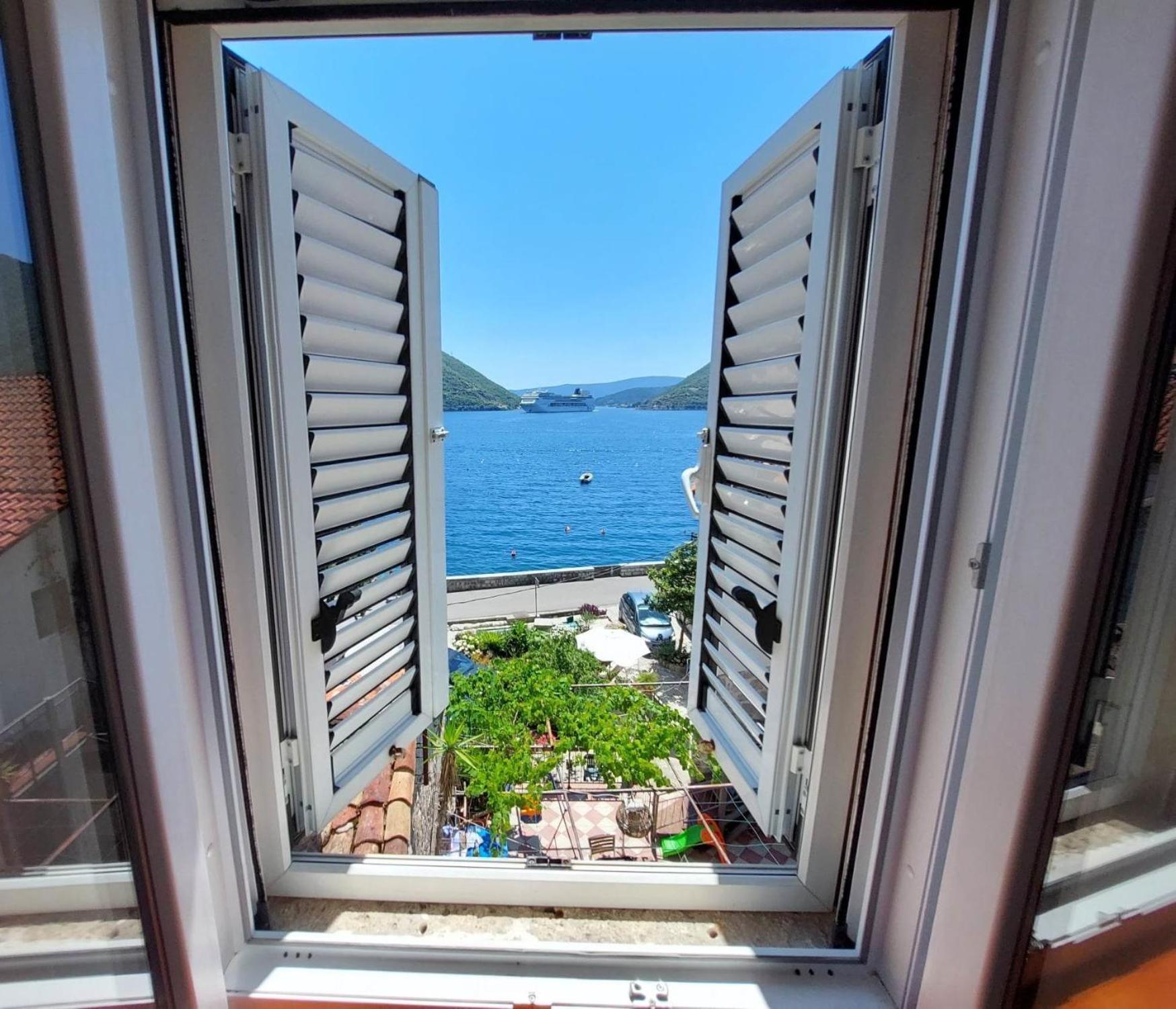 Bluemarine Rooms & Apartments Perast Quarto foto